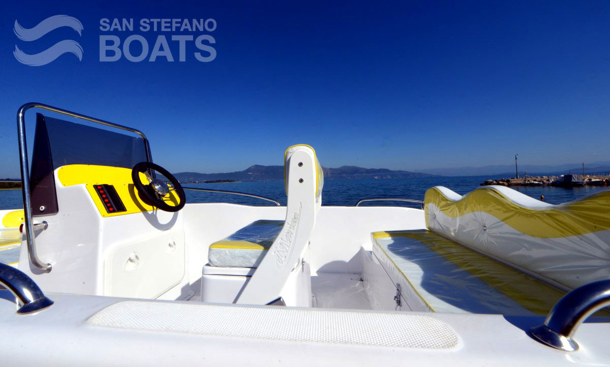 Sunshine 30 HP Deluxe 7 Pax - San Stefano Boats - Corfu Boat Hire